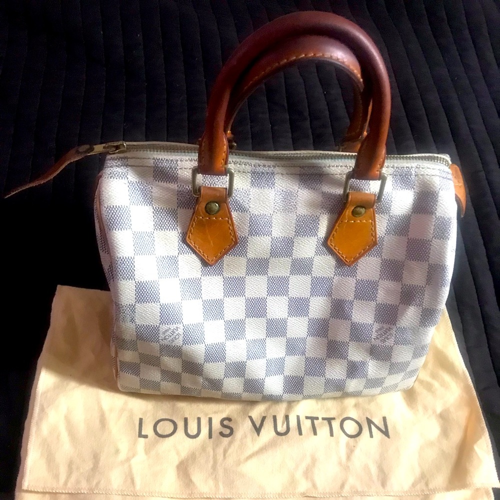 Authentic ***Louis Vuitton Damier Azure speedy 30 satchel